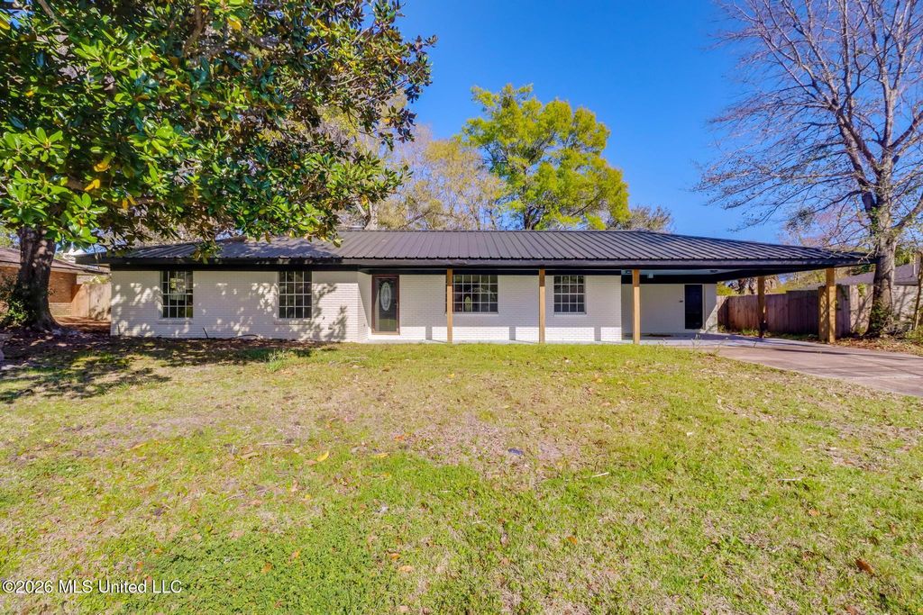 124 Pirate Avenue, Long Beach, MS 39560