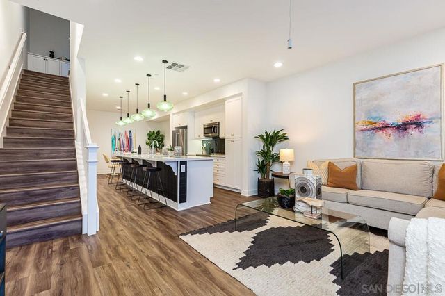 1120 Sea Glass Way, Oceanside, CA 92054