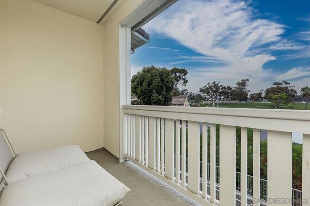 1120 Sea Glass Way, Oceanside, CA 92054