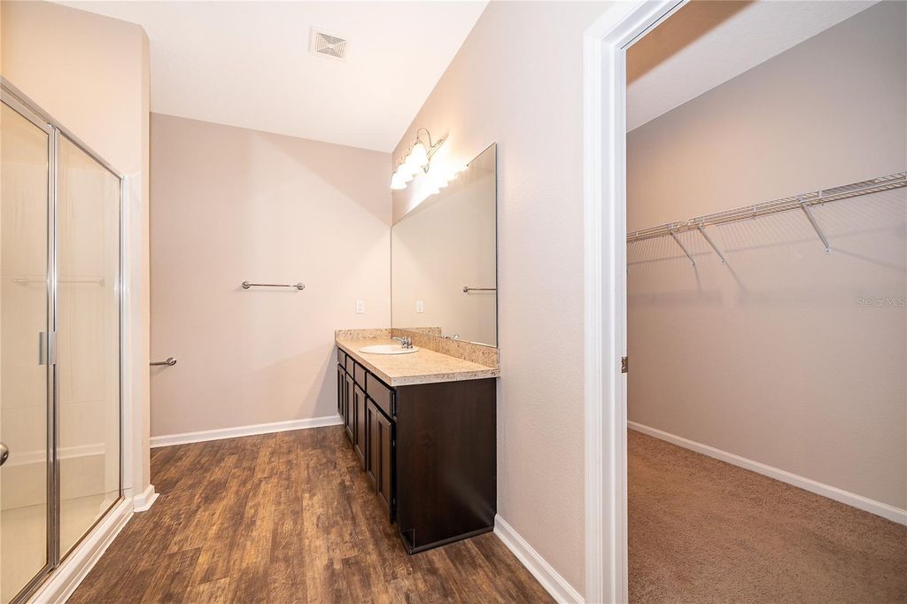Image 16 of property listing at 15824 SURFBIRD COURT, Mascotte, FL 34753