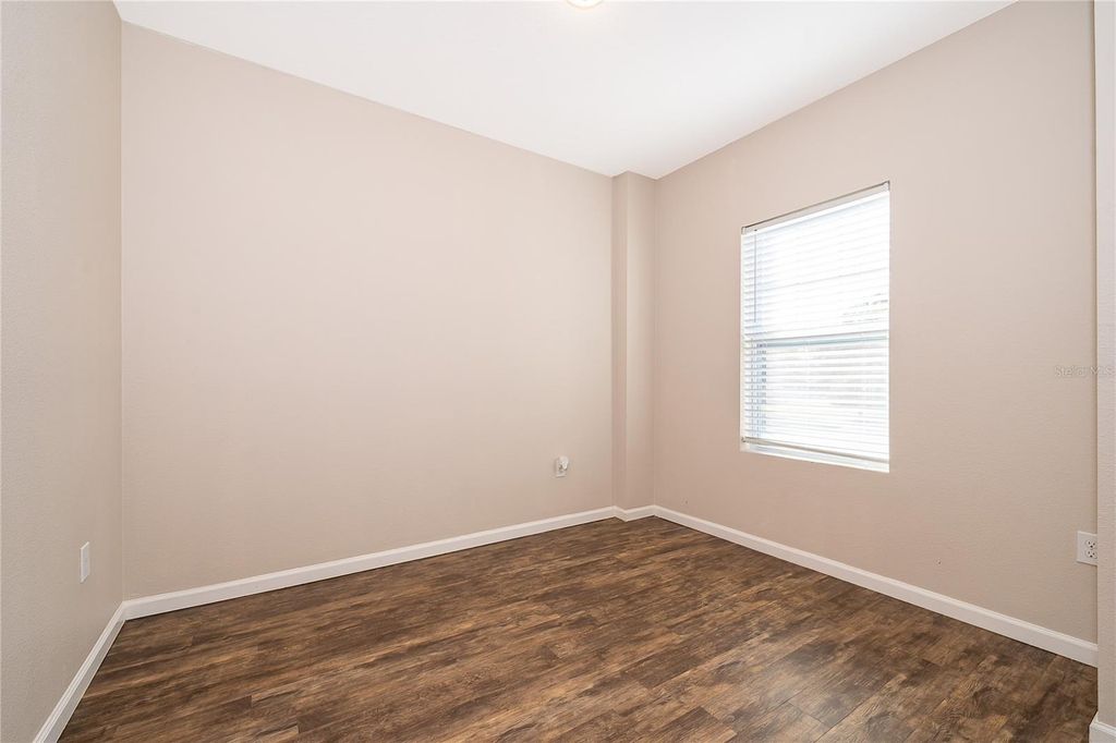 Image 18 of property listing at 15824 SURFBIRD COURT, Mascotte, FL 34753