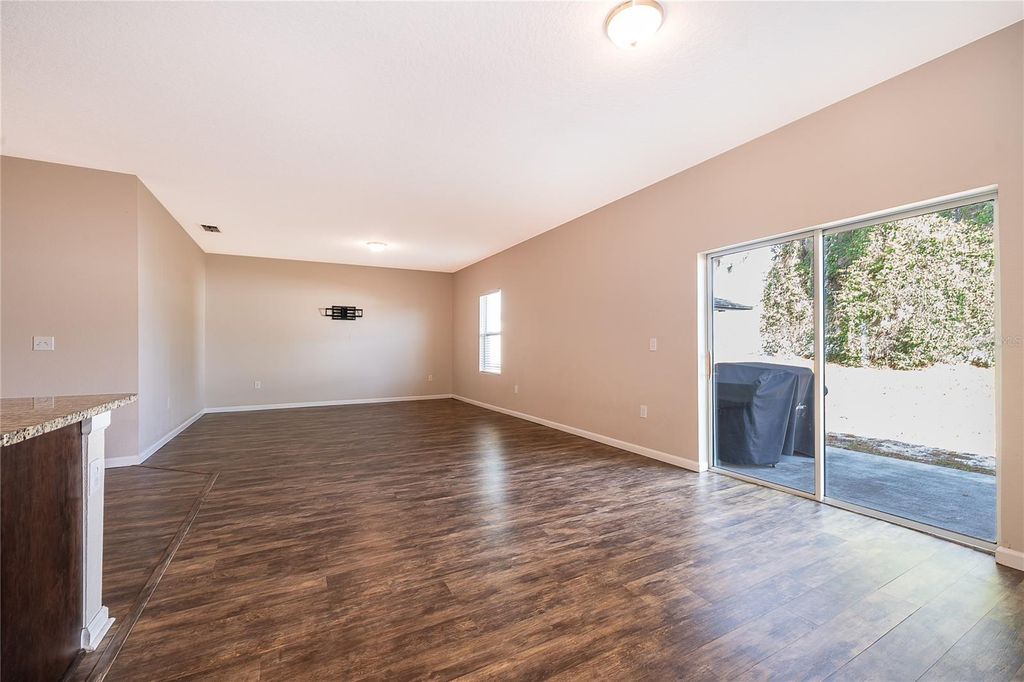 Image 9 of property listing at 15824 SURFBIRD COURT, Mascotte, FL 34753