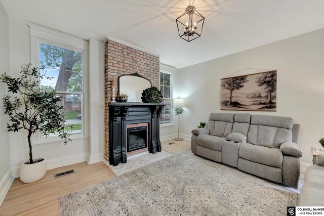 149 N 1st Street, Seward, NE 68434