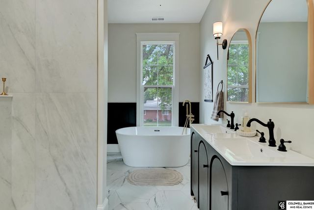 149 N 1st Street, Seward, NE 68434