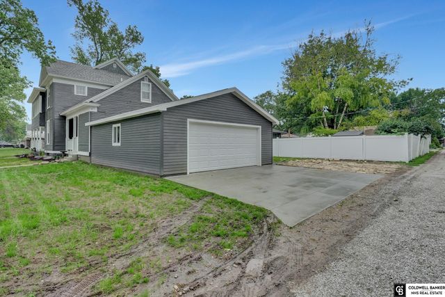 149 N 1st Street, Seward, NE 68434