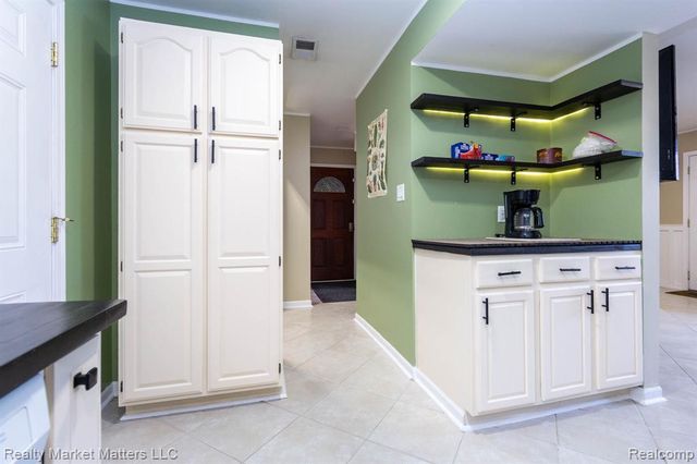 14066 N Clio Road, Clio, MI 48420
