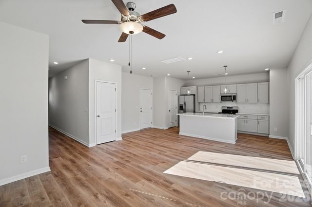 4017 Jenison Valley Court, Charlotte, NC 28214