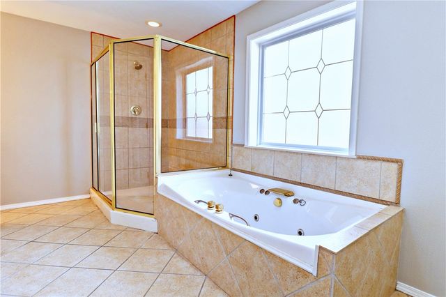 9933 Buckskin Circle, Rogers, AR 72758