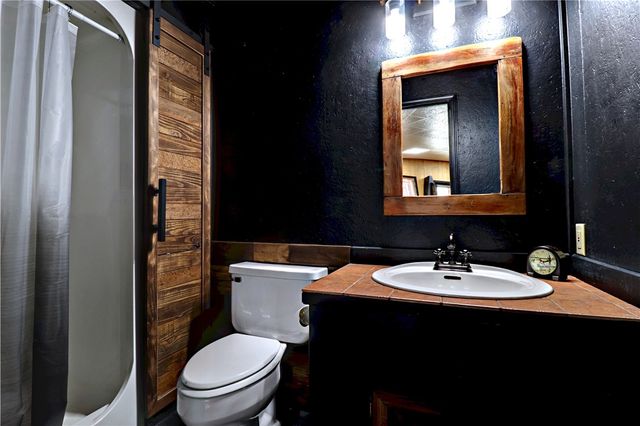 9933 Buckskin Circle, Rogers, AR 72758