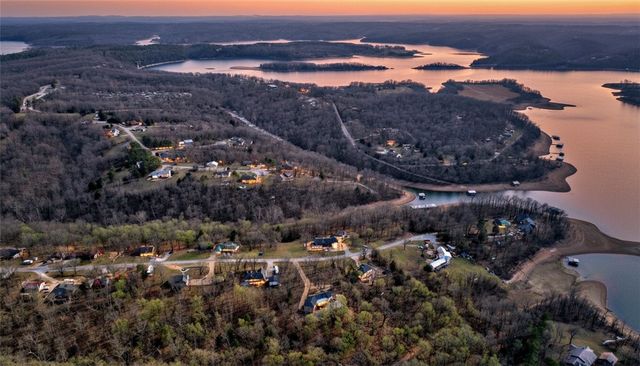 9933 Buckskin Circle, Rogers, AR 72758