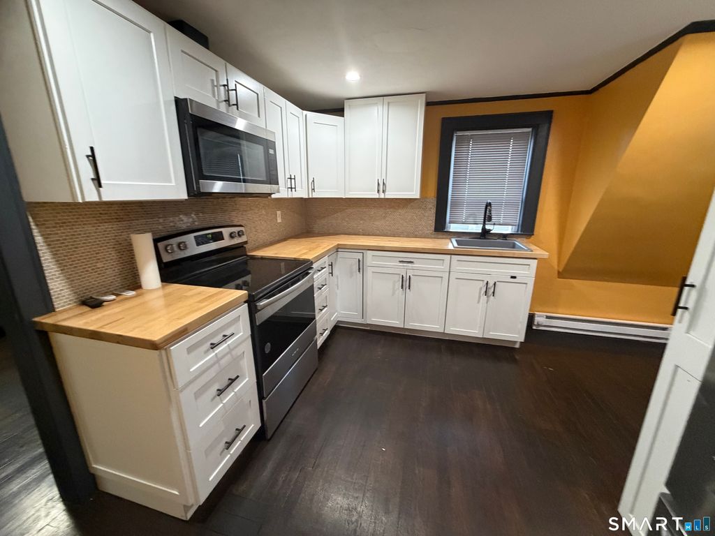 3 Park Avenue, Bloomfield, CT 06002