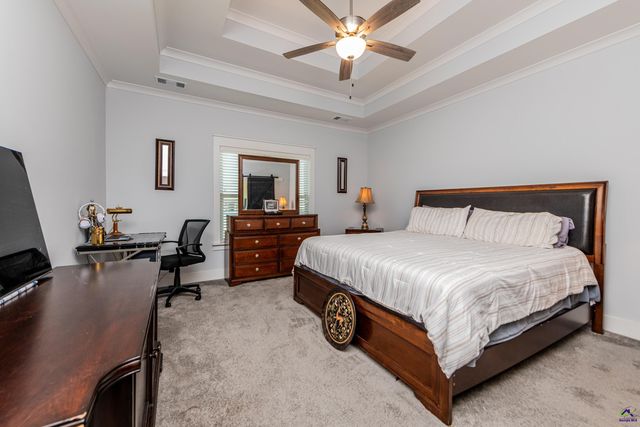 202 Brook Hollow Court, Kathleen, GA 31047