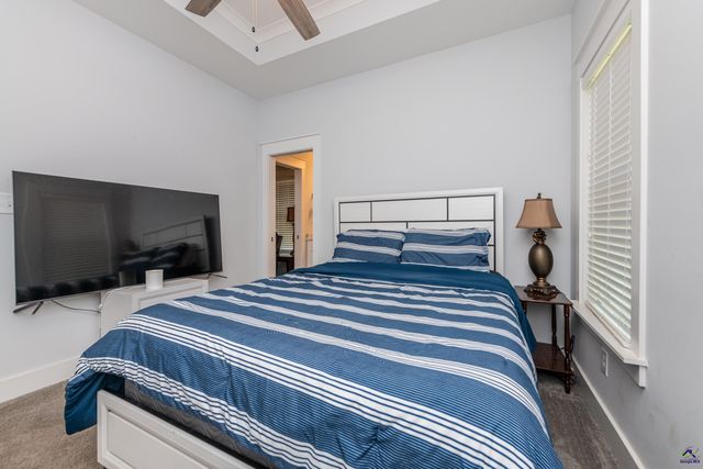 202 Brook Hollow Court, Kathleen, GA 31047