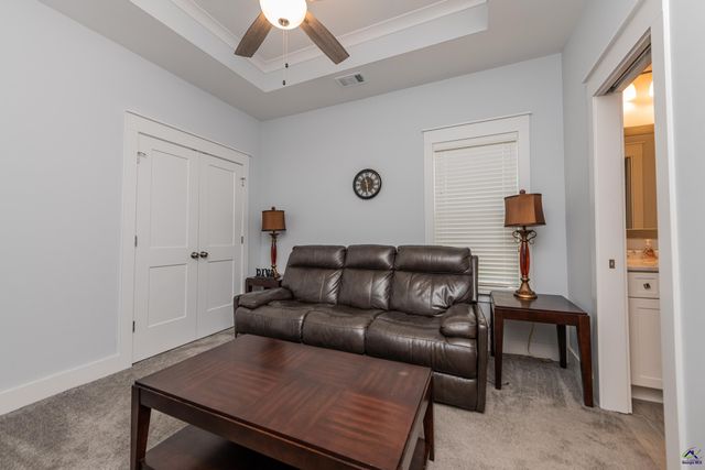 202 Brook Hollow Court, Kathleen, GA 31047