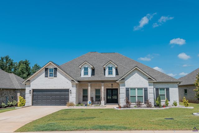 202 Brook Hollow Court, Kathleen, GA 31047