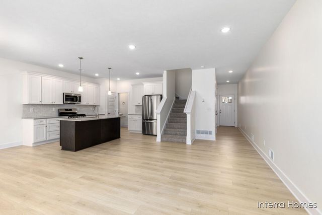 3327 Kings River Street Sw 46, City Of Wyoming, MI 49418