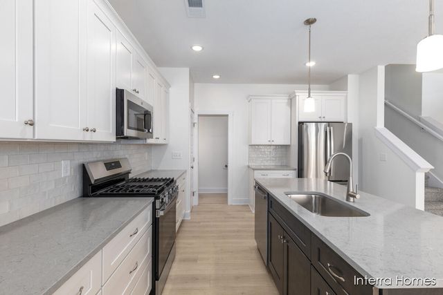 3327 Kings River Street Sw 46, City Of Wyoming, MI 49418