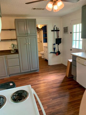 116 Cottonwood Trail, Gun Barrel City, TX 75156