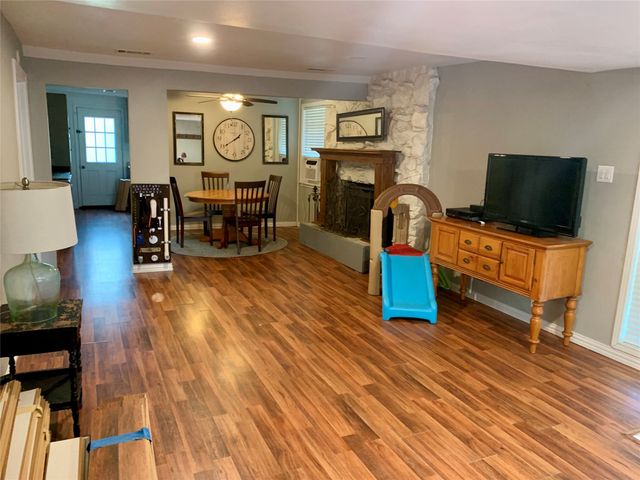 116 Cottonwood Trail, Gun Barrel City, TX 75156
