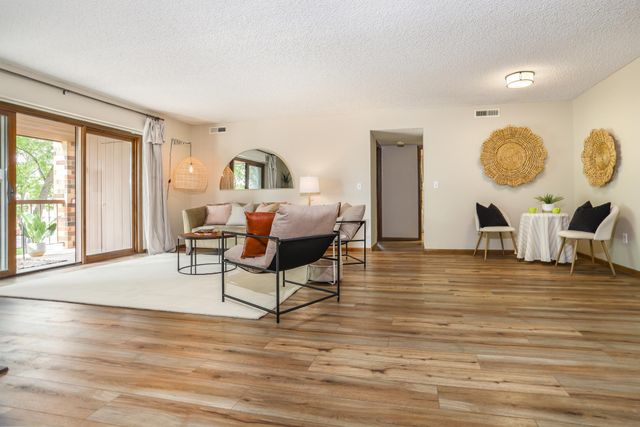 220 8th Street S B2, Fargo, ND 58103