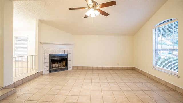 5126 Hawkins Cemetery Road, Arlington, TX 76017