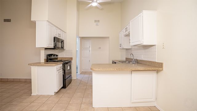 5126 Hawkins Cemetery Road, Arlington, TX 76017