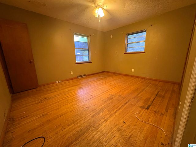 1914 3RD STREET NW, Center Point, AL 35215