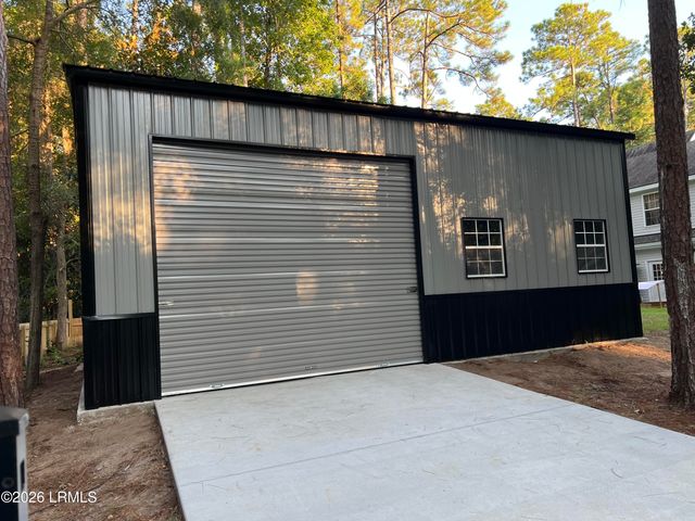 30 Wade Hampton Drive, Beaufort, SC 29907