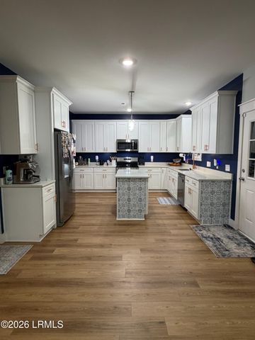 30 Wade Hampton Drive, Beaufort, SC 29907