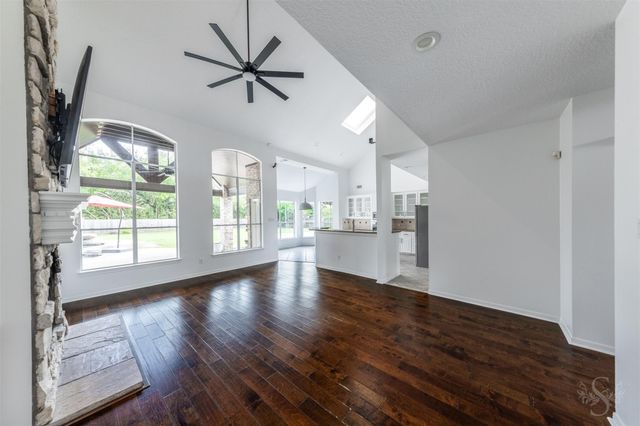 5534 Weston Drive, Fulshear, TX 77441