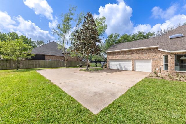 5534 Weston Drive, Fulshear, TX 77441