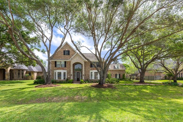 5534 Weston Drive, Fulshear, TX 77441