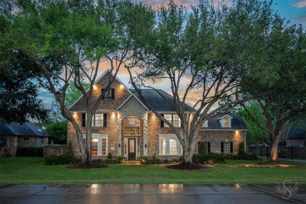 5534 Weston Drive, Fulshear, TX 77441