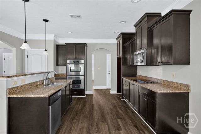 158 Clover Pointe Circle, Guyton, GA 31312