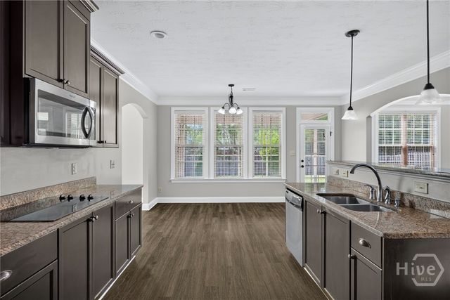 158 Clover Pointe Circle, Guyton, GA 31312