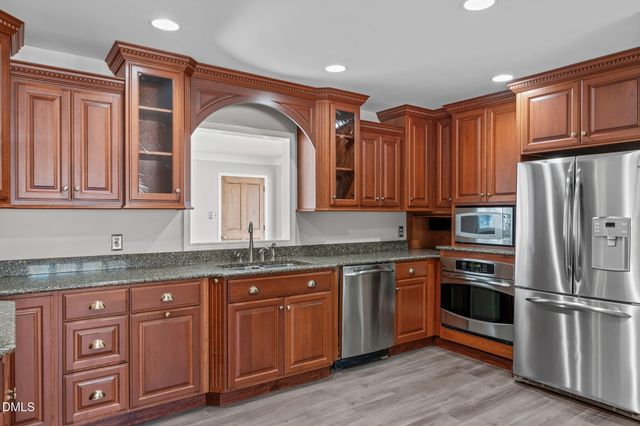 75 Crestview Road, Siler City, NC 27344