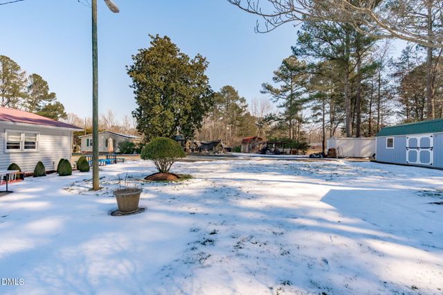 75 Crestview Road, Siler City, NC 27344