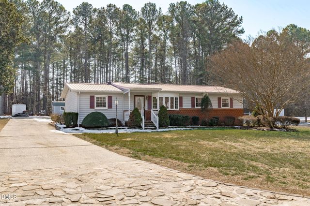 75 Crestview Road, Siler City, NC 27344