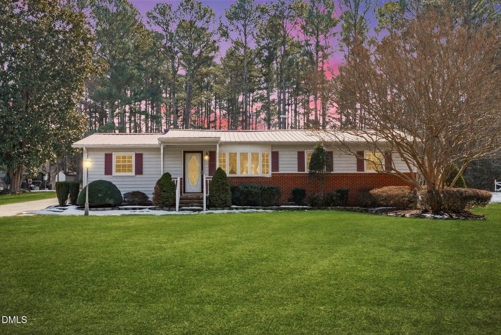75 Crestview Road, Siler City, NC 27344