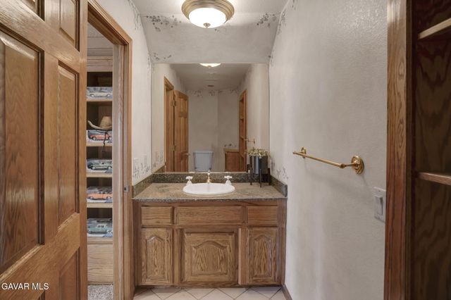 3249 Camino Hermanos, Lancaster, CA 93536