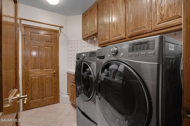 3249 Camino Hermanos, Lancaster, CA 93536