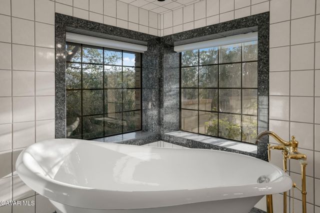 3249 Camino Hermanos, Lancaster, CA 93536