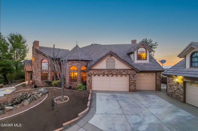 3249 Camino Hermanos, Lancaster, CA 93536