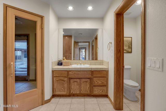 3249 Camino Hermanos, Lancaster, CA 93536