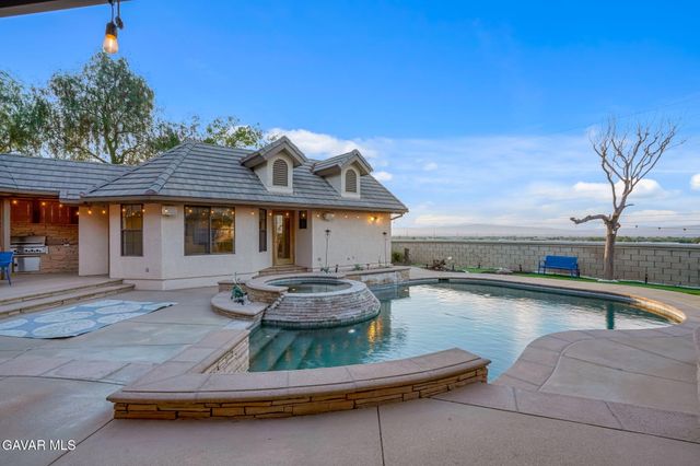 3249 Camino Hermanos, Lancaster, CA 93536