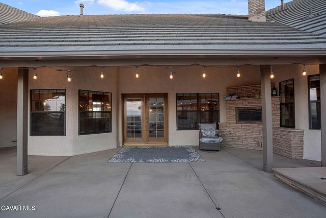 3249 Camino Hermanos, Lancaster, CA 93536
