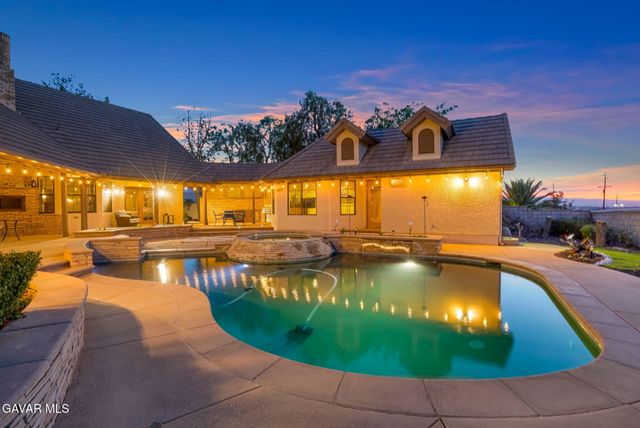 3249 Camino Hermanos, Lancaster, CA 93536