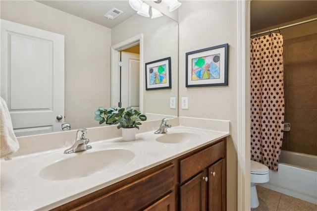 1445 Thunder Gulch Pass, Suwanee, GA 30024