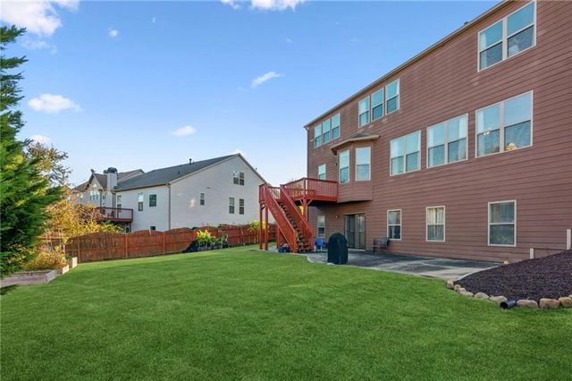 1445 Thunder Gulch Pass, Suwanee, GA 30024