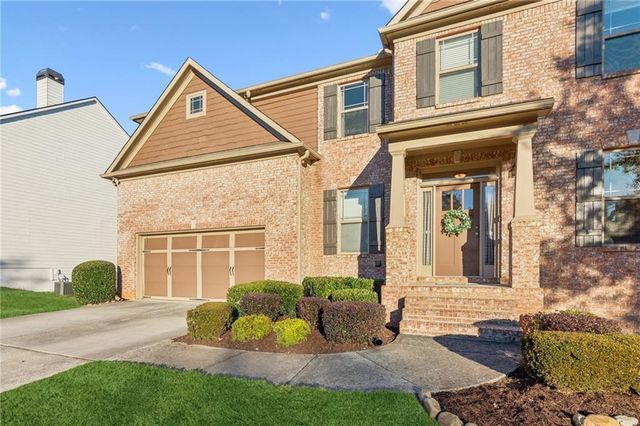 1445 Thunder Gulch Pass, Suwanee, GA 30024